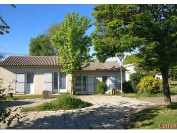 Vente Gîte sur 1.22 ha axe Nantes Bordeaux