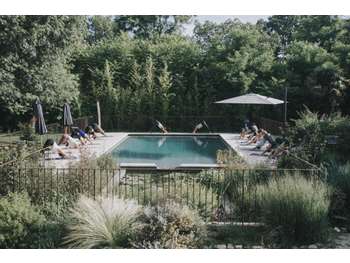 Vente gîte domaine 11 ha axe Valence Avignon