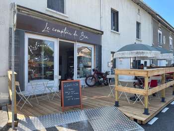 Vente FDC snacking épicerie fine à Châteauponsac