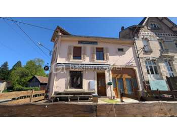 Vente murs et FDC auberge historique à Vexaincourt