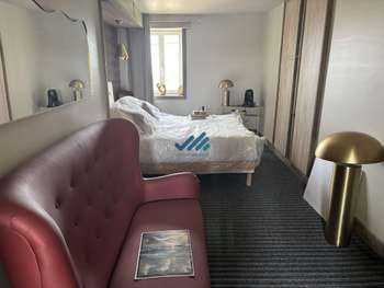 A vendre hôtel vue mer + maison à Bréville