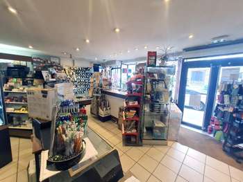 Vente FDC papeterie de 101m² empl N°1 à Versailles