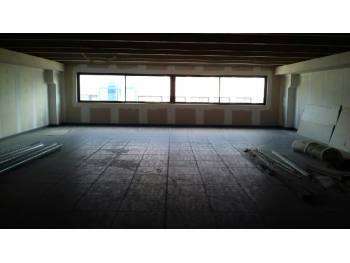 A vendre local 149m² ZA les Playes à Six Fours