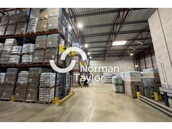 Plateforme logistique de 26500m² à vendre à Nîmes