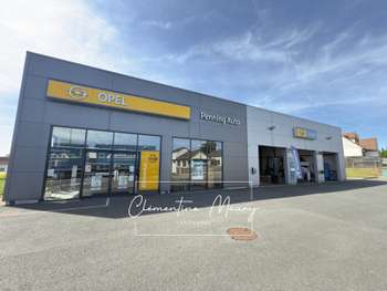Murs commerciaux récent 300m² à Saint-Ouen