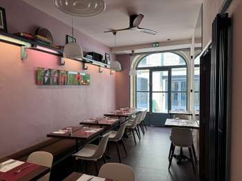 Vente restaurant rénové avec terrasse à Bordeaux
