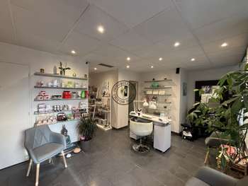 A vendre salon d'esthétique de 90m² à Echirolles
