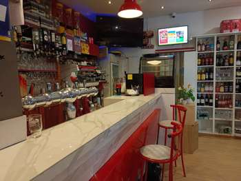 Bar tabac murs et fonds avec logement à Périgueux