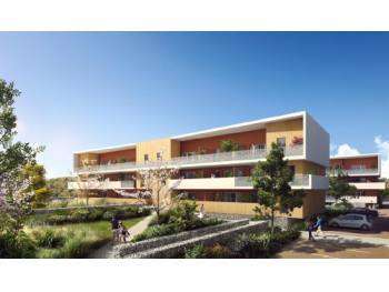 A vendre local 243 m² à Istres 13800