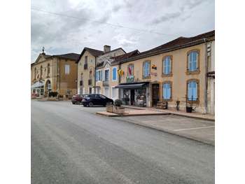 FDC alimentaire multi-services à vendre Viella 32