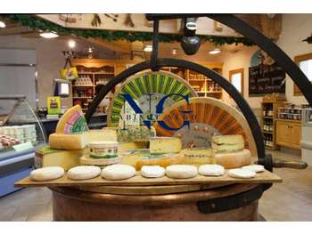 Vente commerce de bouche épicerie 70m² à Auray