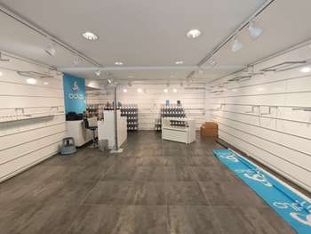 Vente magasin sport pied piste Serre Chevalier