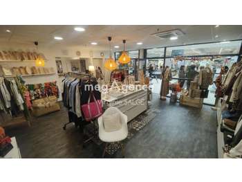A vendre FDC prêt à porter de 47m² à Montech