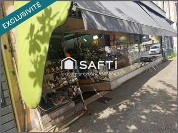 Vente FDC chaussures 50m² Decazeville rue passante