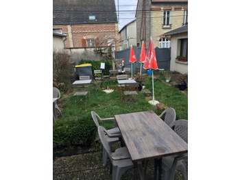 Vente pizzeria & air bnb sur axe principal de Laon