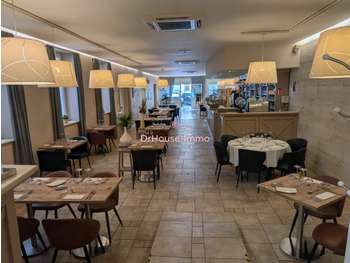 Vente restaurant de 300m² avec patio à Alès centre