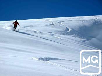 Vente restaurant arrivée/départ skis aux pieds 73