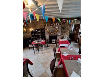 AV restaurant bar 3 salles terrasse et logt Flers