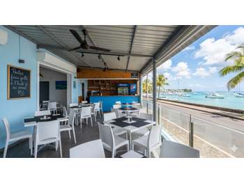 A vendre restaurant en bord de mer à Grand Baie