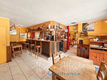 AV bar restaurant terrasse logement à la Compote