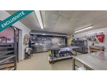 Cède restaurant avec terrain & parkings dept 77