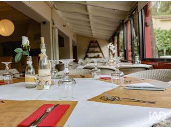 Restaurant à Mornas