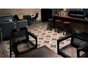 Vente restaurant licence 4 bien entretenu