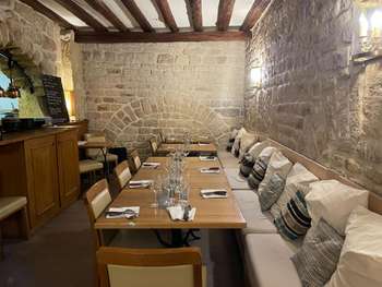 AV restaurant d'angle 100m² 50 places Paris 75013