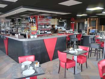 Vente bar–restaurant ouvrier & routier en Mayenne