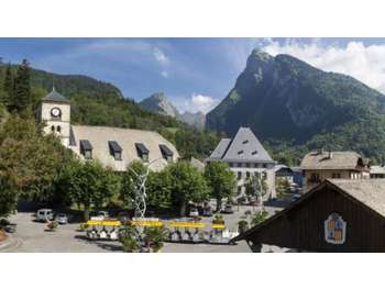 Vente resturant au coeur de Samoens Gros Tilleul