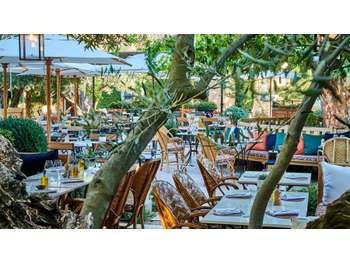 Vente FDC avec terrasse en centre ville de Vence