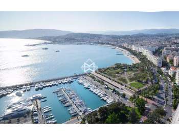 Vente superbe salon de thé à Cannes centre