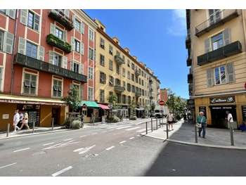 A VENDRE FONDS DE COMMERCE RESTAURANT NICE PORT