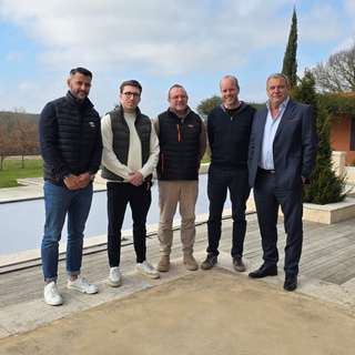 Après une carrière de cadre ou la cession de leur entreprise, ils se lancent dans la rénovation de façades