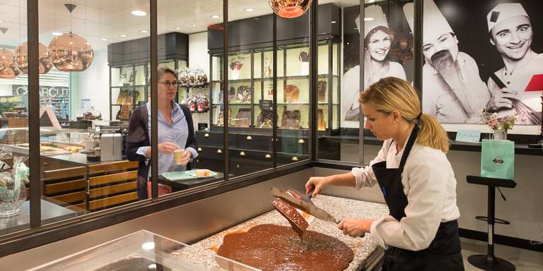 ATELIER DU CHOCOLAT : nous accompagnons nos franchisés