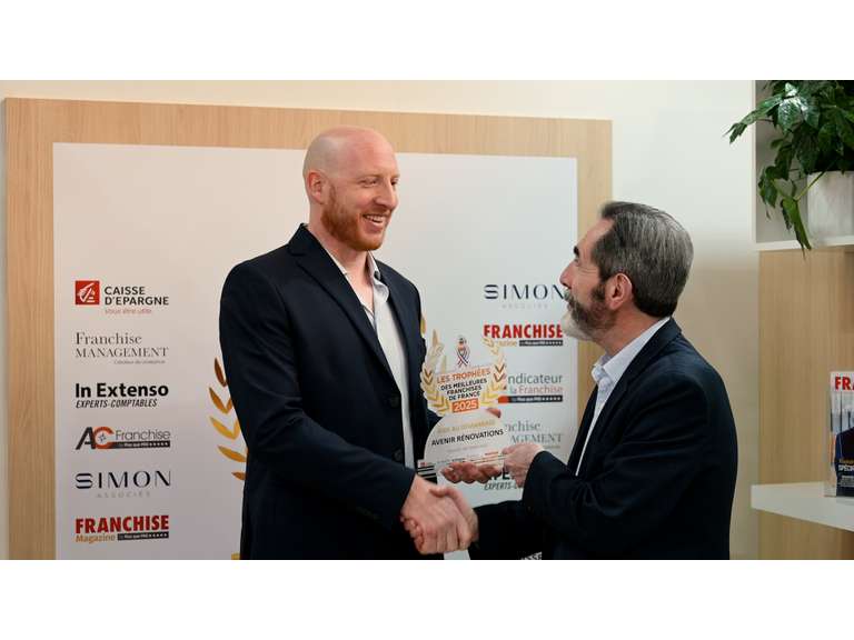 Avenir Rénovations remporte le Trophée des Meilleures Franchises de France 2025 !