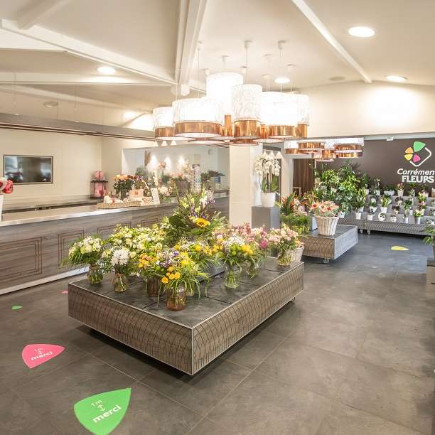 CARRÉMENT FLEURS
