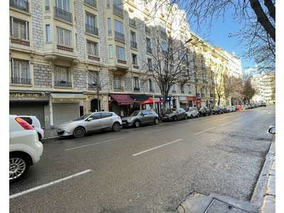 Cession droit au bail Locaux commerciaux - Boutiques à Nice