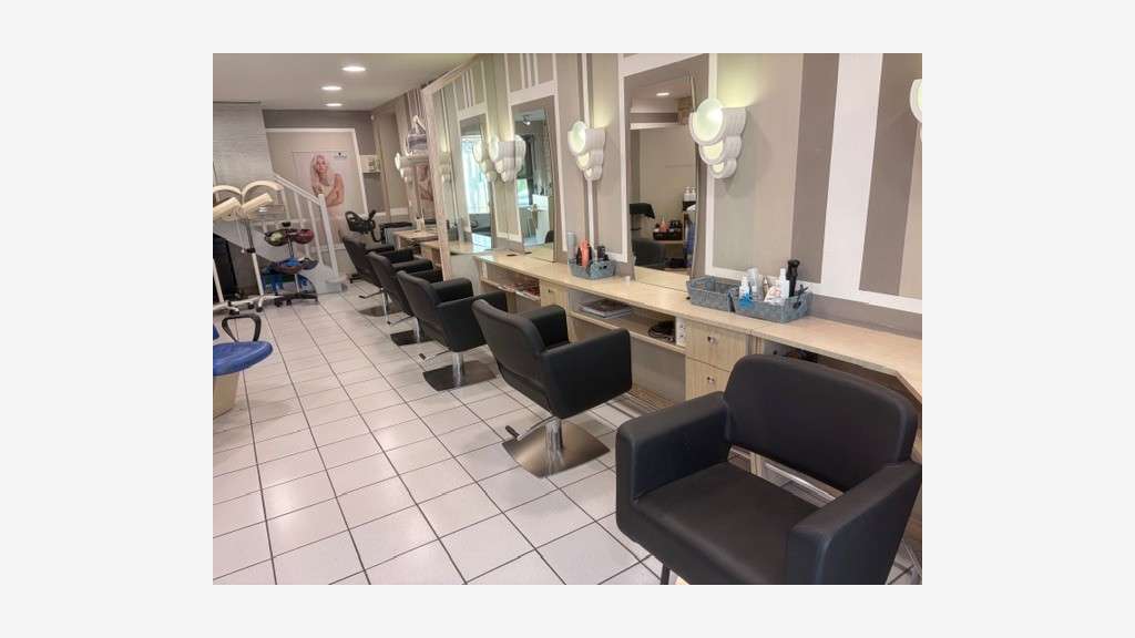Salon de coiffure suite décès proche La Rochelle