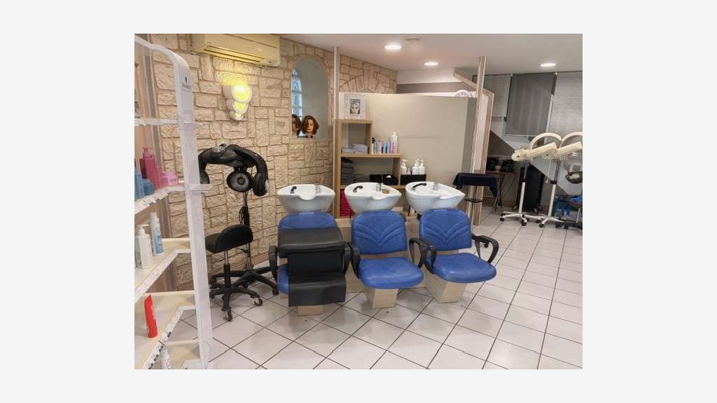 Salon de coiffure suite décès proche La Rochelle