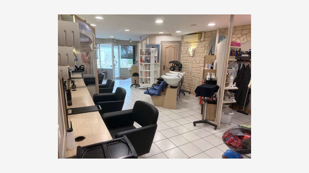 Salon de coiffure suite décès proche La Rochelle