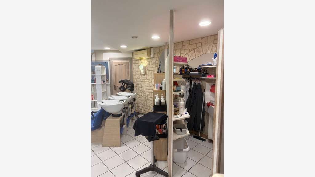 Salon de coiffure suite décès proche La Rochelle