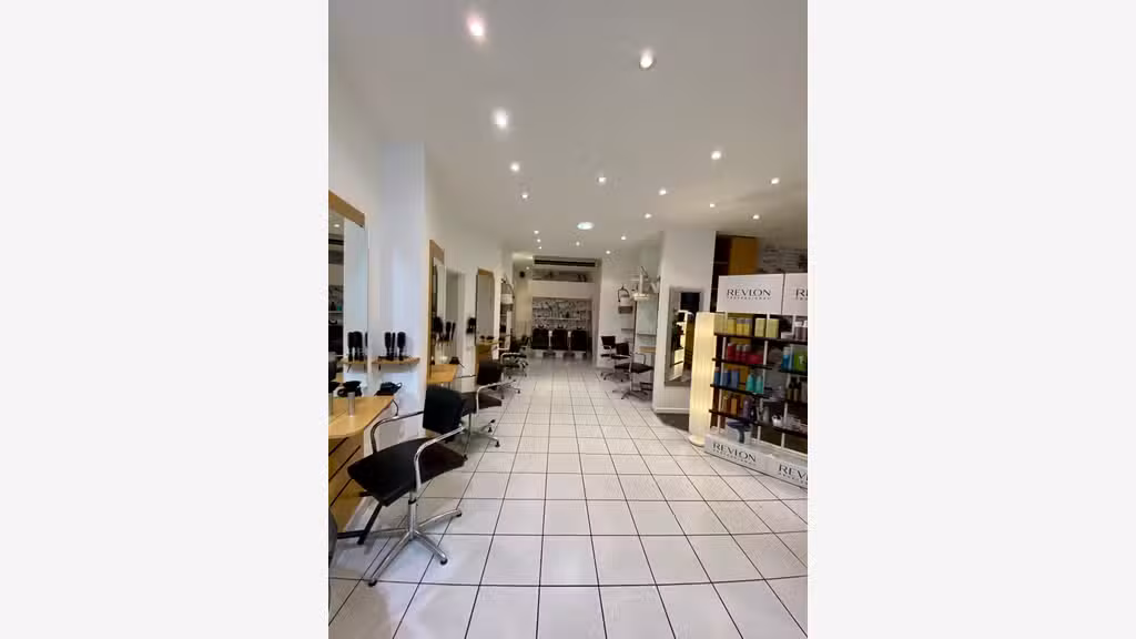 💇‍♂️ Salon de coiffure sur l'île de Nantes