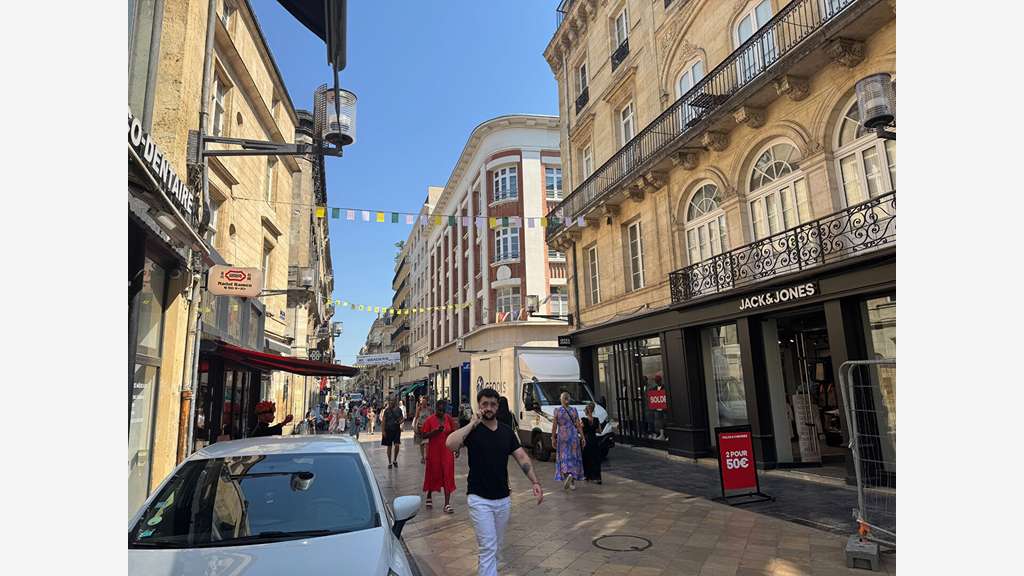 AV restauration rapide à Bordeaux Sainte Catherine