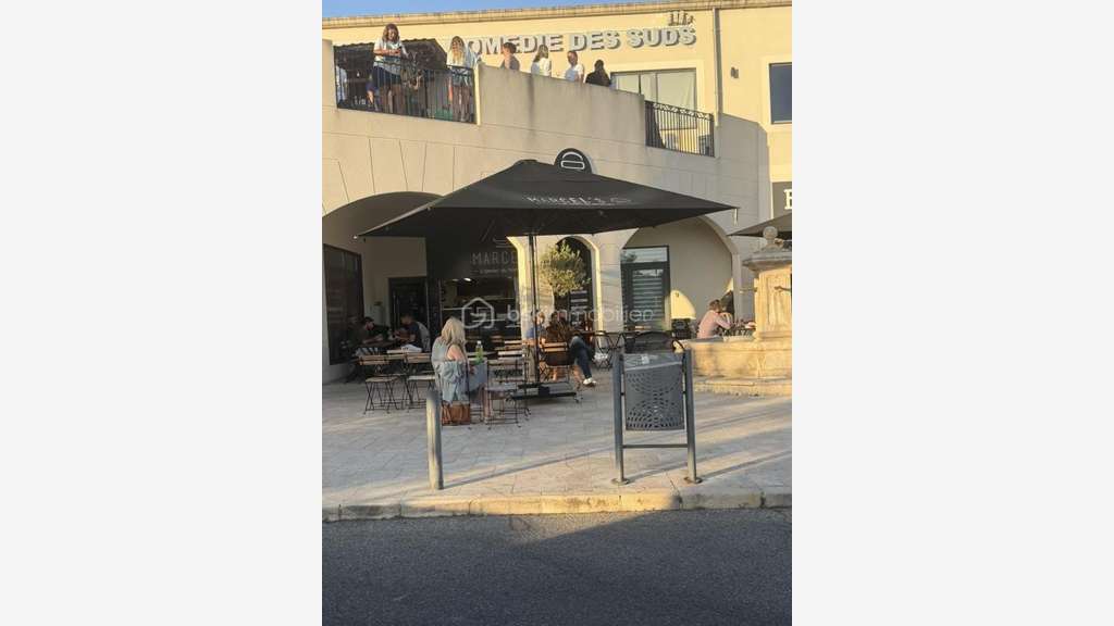 Vente restauration rapide en zc à Plan de Campagne