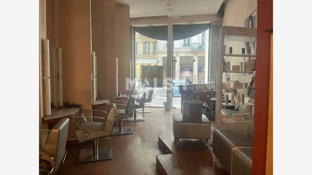 Salon de coiffure à céder cours Vitton 69006