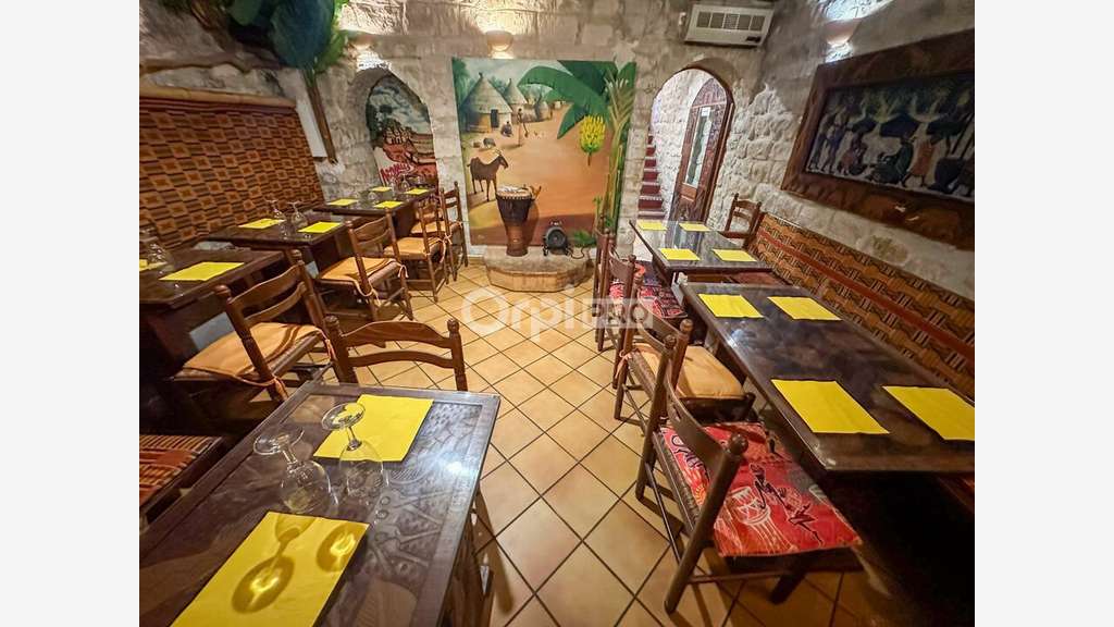 Cession restaurant avec logement à Paris 75012