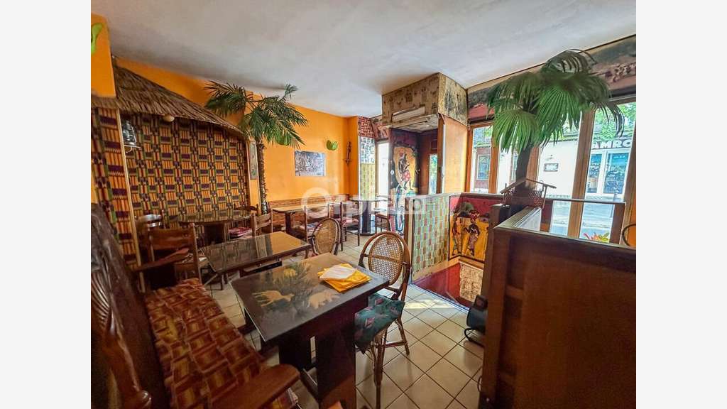 Cession restaurant avec logement à Paris 75012