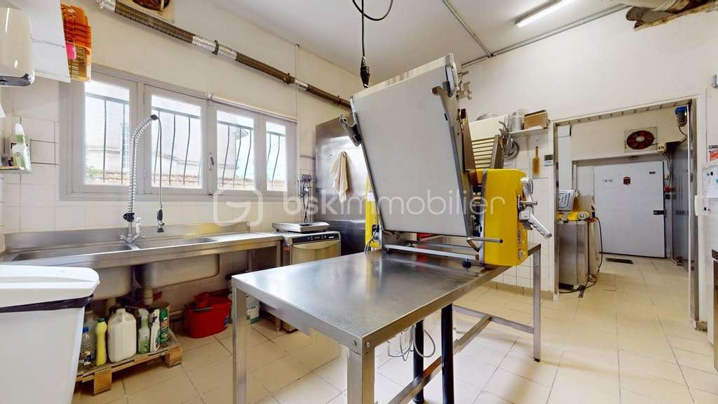 AV boulangerie-pâtisserie proche lycée à Saintes