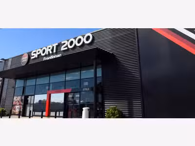 Ouvrez Sport 2000 idéalement situé Puilboreau